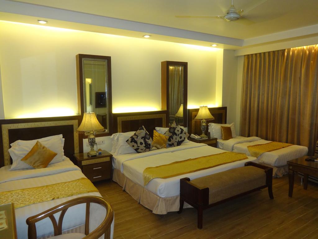 Hotel Picasso Paschim Vihar Delhi - Couple Friendly Local Ids Accepted Eksteriør billede