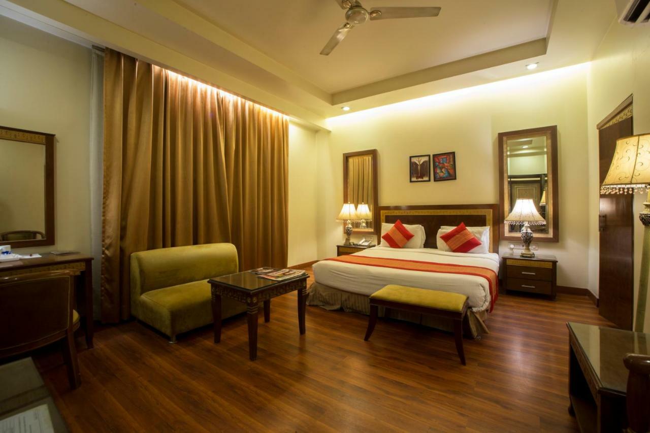 Hotel Picasso Paschim Vihar Delhi - Couple Friendly Local Ids Accepted Eksteriør billede