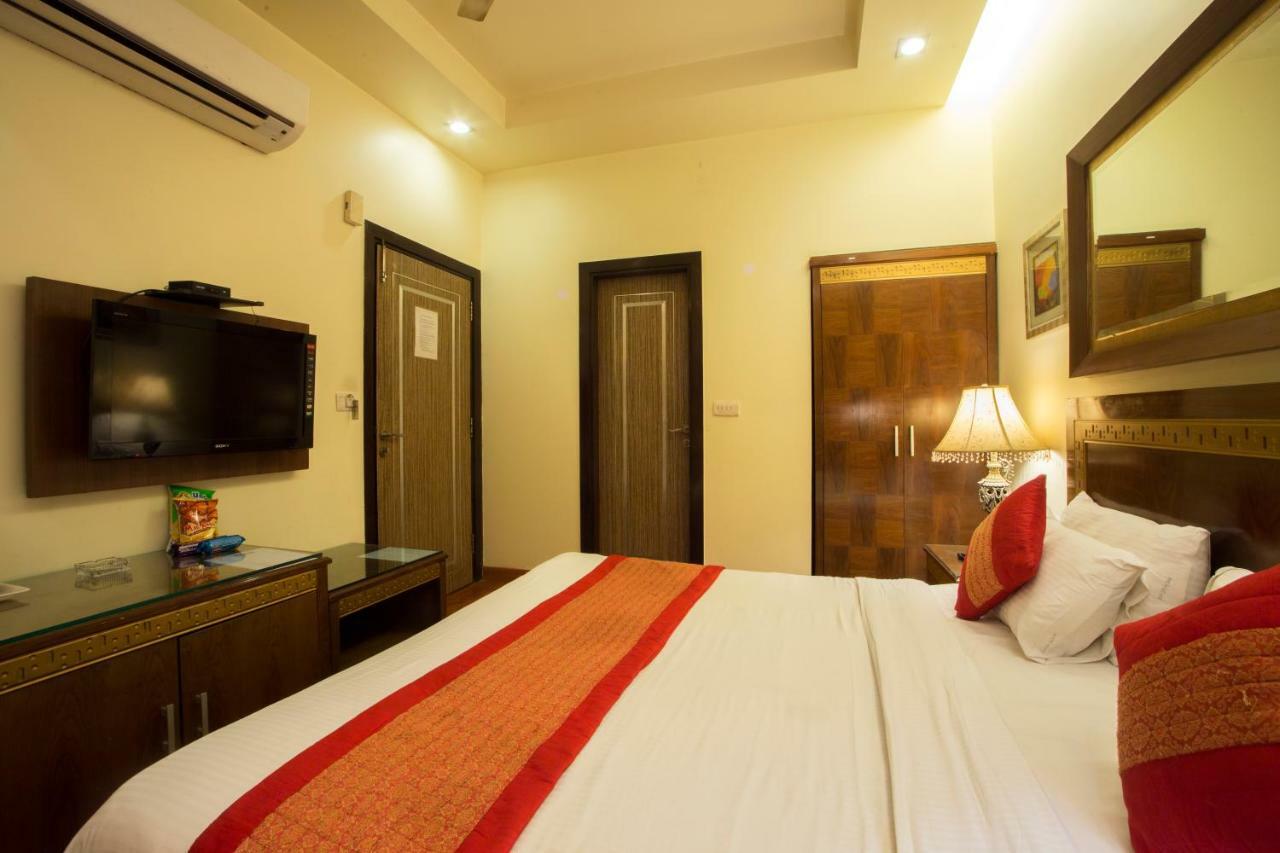 Hotel Picasso Paschim Vihar Delhi - Couple Friendly Local Ids Accepted Eksteriør billede