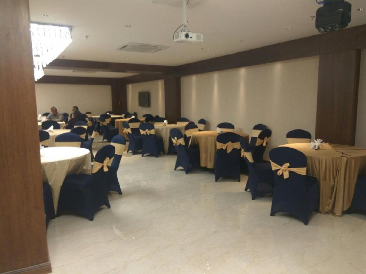 Hotel Picasso Paschim Vihar Delhi - Couple Friendly Local Ids Accepted Eksteriør billede