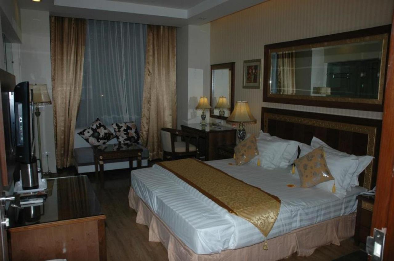Hotel Picasso Paschim Vihar Delhi - Couple Friendly Local Ids Accepted Eksteriør billede