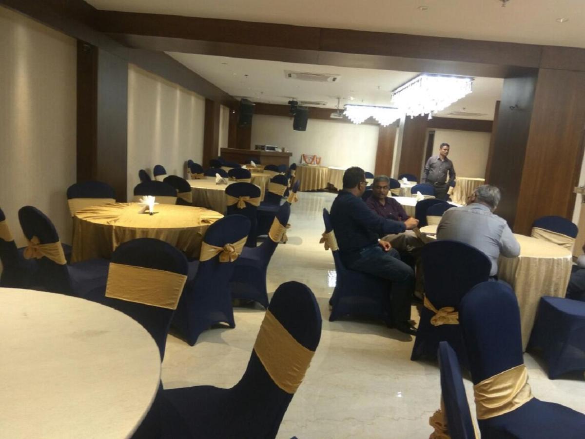 Hotel Picasso Paschim Vihar Delhi - Couple Friendly Local Ids Accepted Eksteriør billede