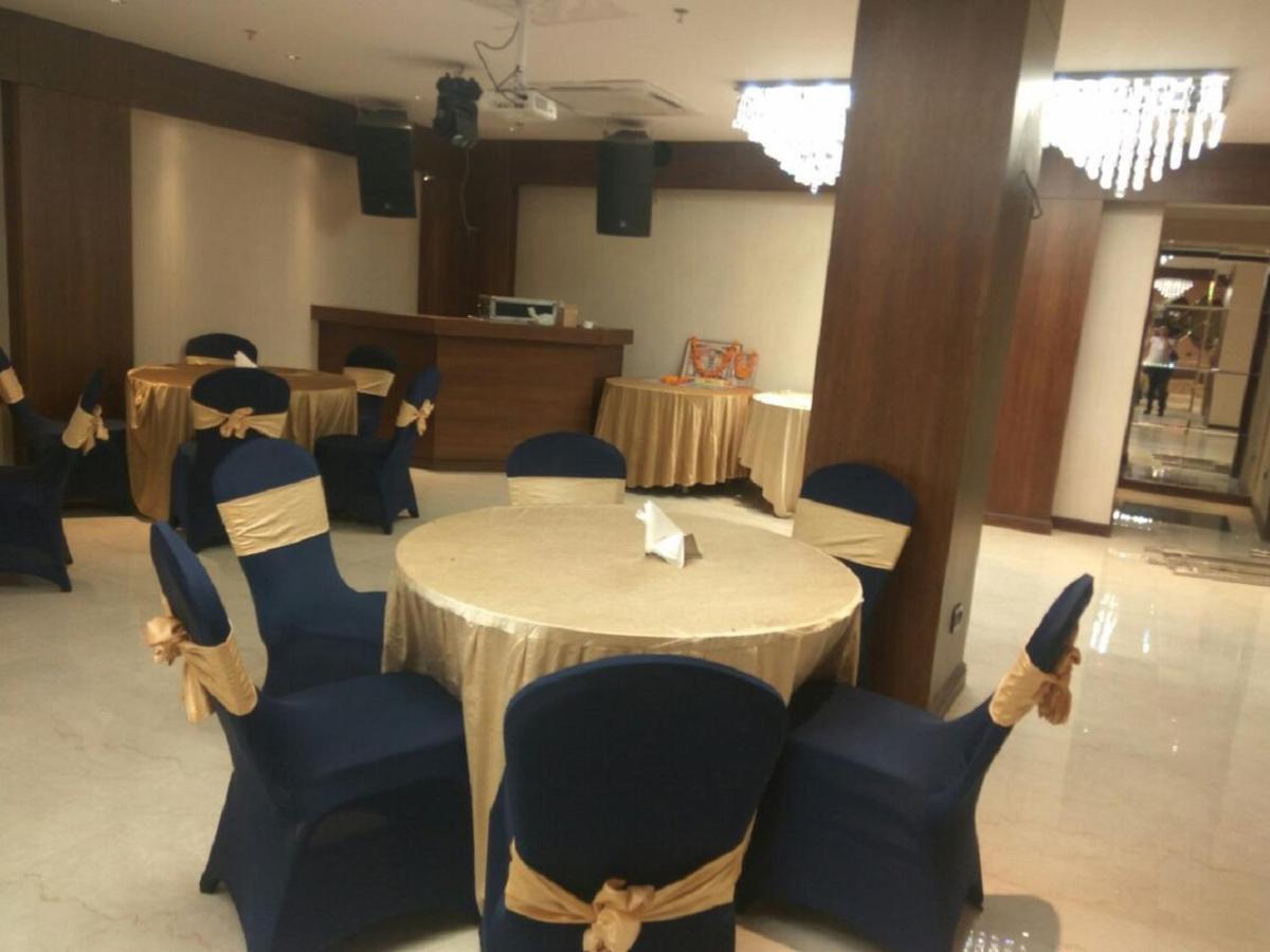 Hotel Picasso Paschim Vihar Delhi - Couple Friendly Local Ids Accepted Eksteriør billede